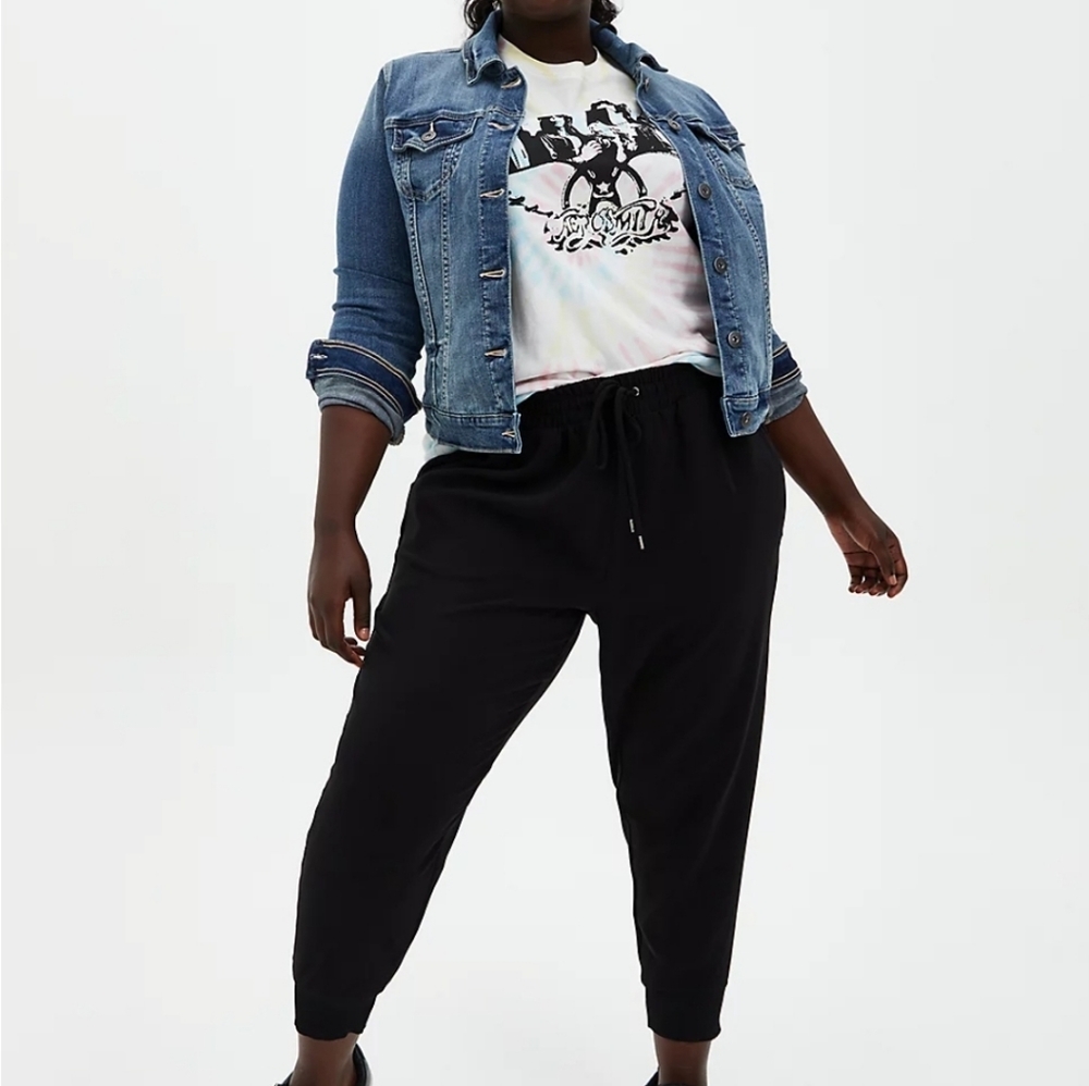 Torrid Joggers, Relaxed fit, dressy black twill